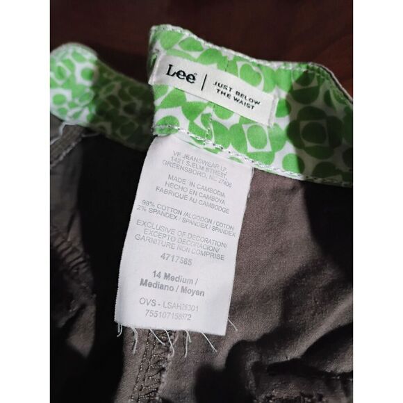 Cargo shorts by Lee - Size: 14 Medium (1139) - Picture 4 of 6